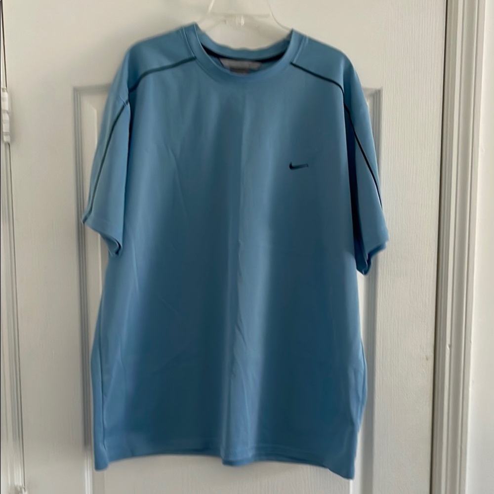 Nike Men's Blue T-Shirt